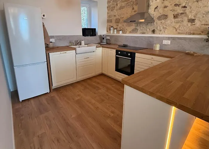 Le Nid De L'union * مونفلاكين